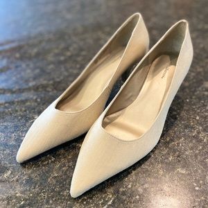 Tan/Cream Croft & Barrow Kitten Heels - Never Worn! Size 9.5